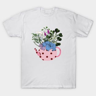 Colorful teapot vase with flowers and leaves T-Shirt